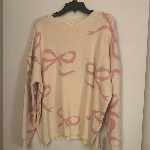 ARULA Sweaters - Arula Cream Sweater with Pink Bow Pattern - Women Sweater